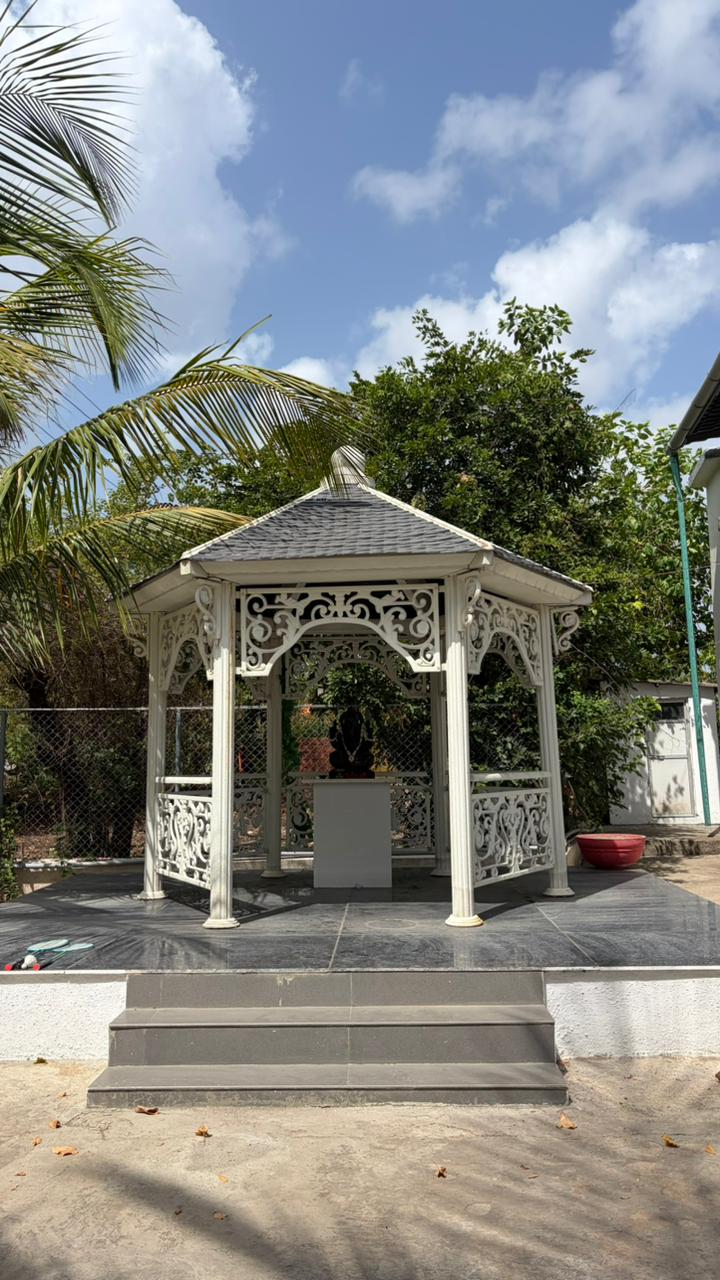 Malhar Baug Resort garden and greenery in Nagaon, Alibaug